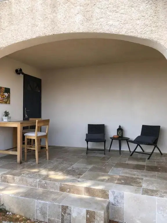 studio pirate climatisé, avec terrasse