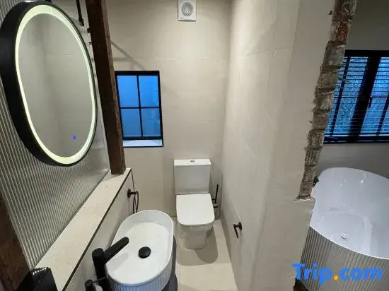 Unique Japandi Loft in Jewellery Quarter Bham