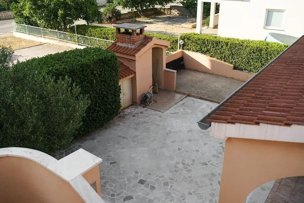 Apartment Nedoklan