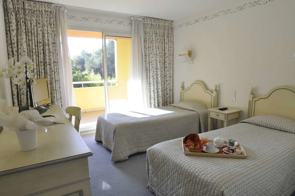 Hotel Omega - Général