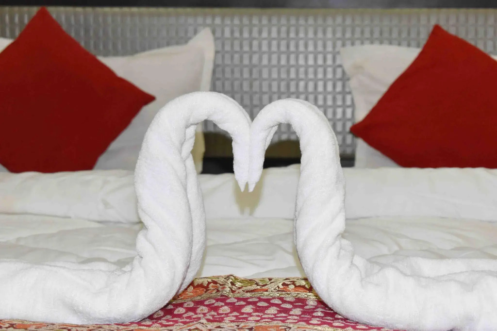 標準三人房，市景