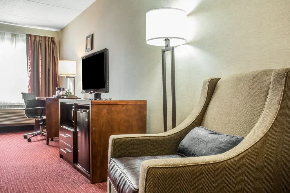 Clarion Pointe Jamestown - Falconer — фото 5