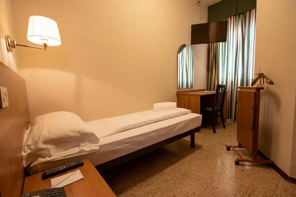 Hotel Corona - Chambres