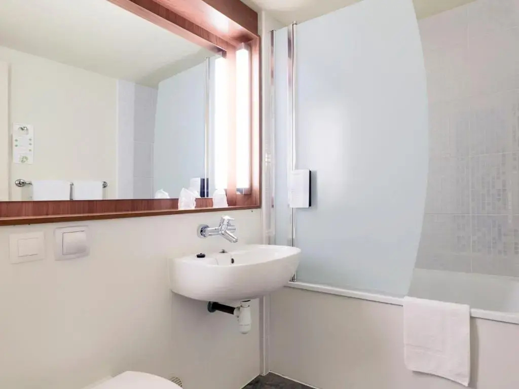 Campanile NATURE - Bordeaux Sud Gradignan Talence - Chambres
