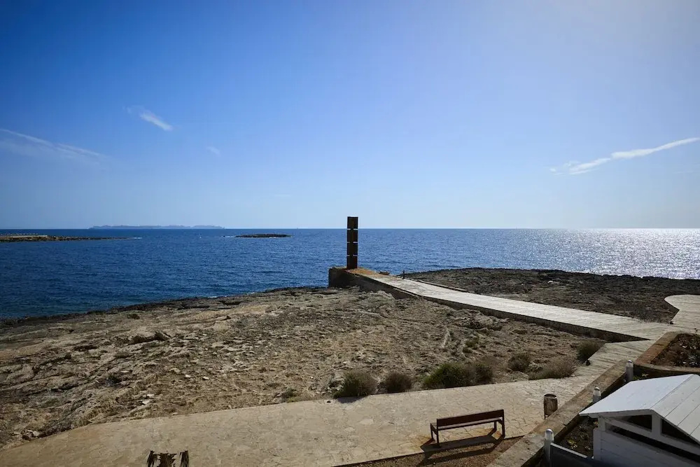 Standard Double room with balcony and with sea view (full double bed)