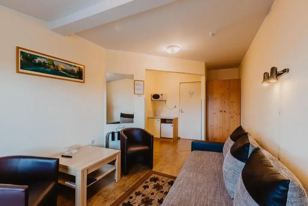 Aleksandri Hotel - Chambres