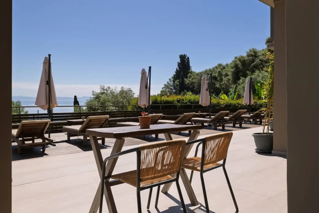 Studio with sea view