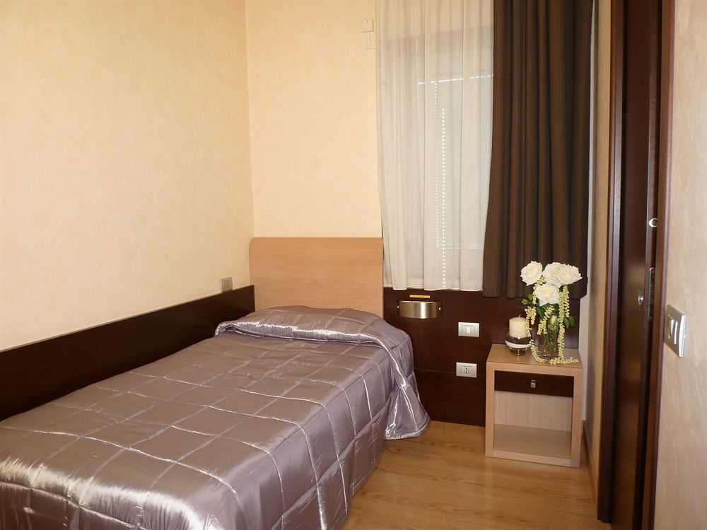 Euro House Suites Rome Airport