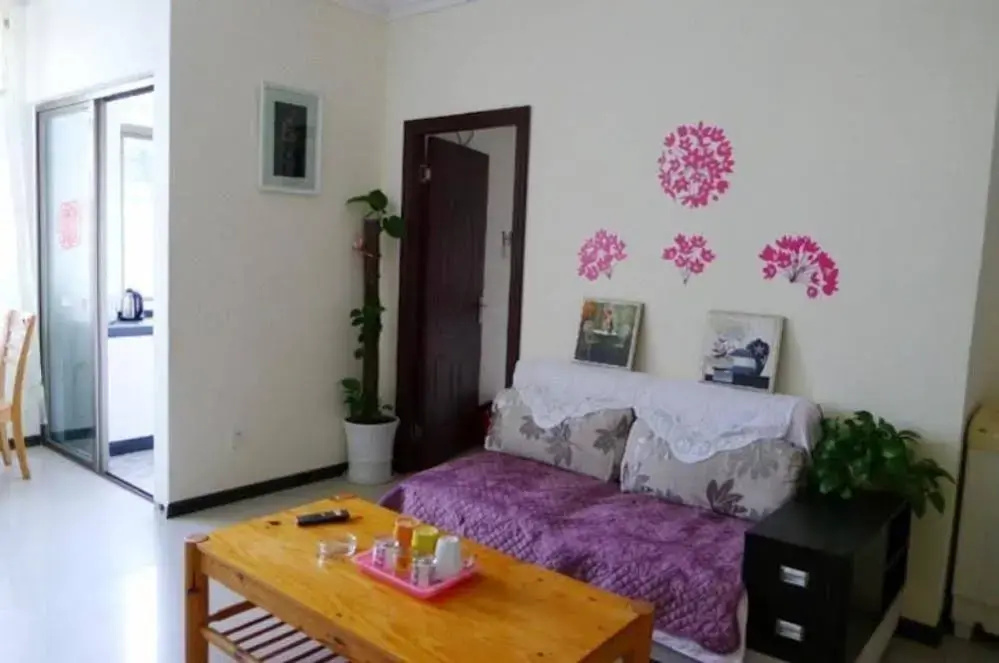 Holiday Zizhu Xinganxian Hostel (Beihai Old Street )