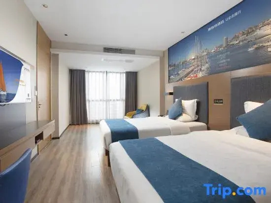 Deluxe Suite