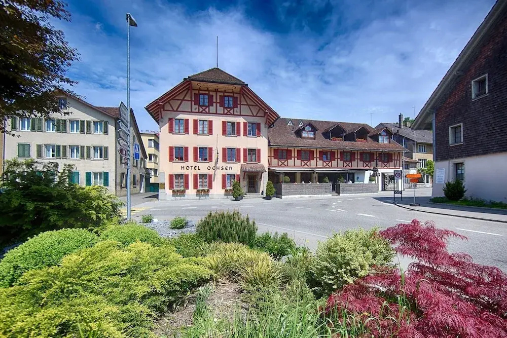 Gartenhaus by Ochsen Lenzburg