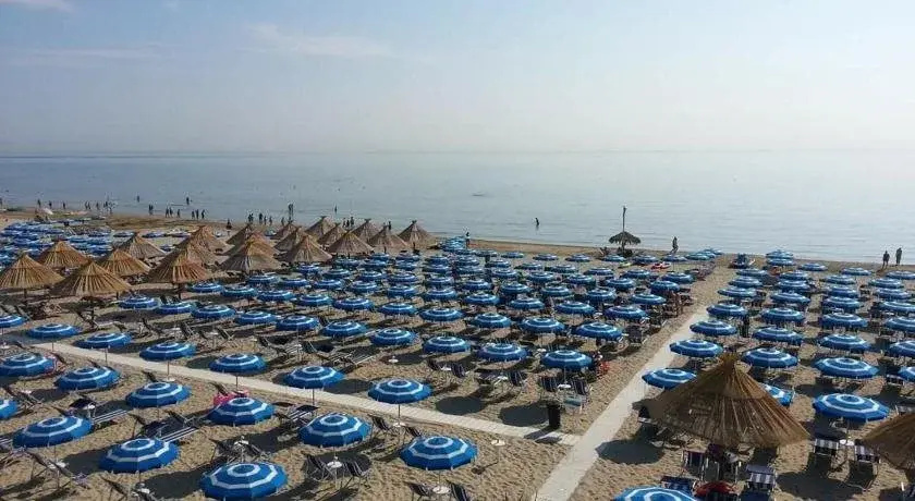 Beach & Waterfront