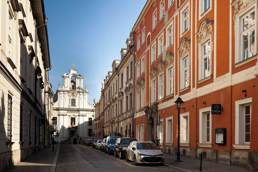 Old Town św Jana by Downtown Apartments