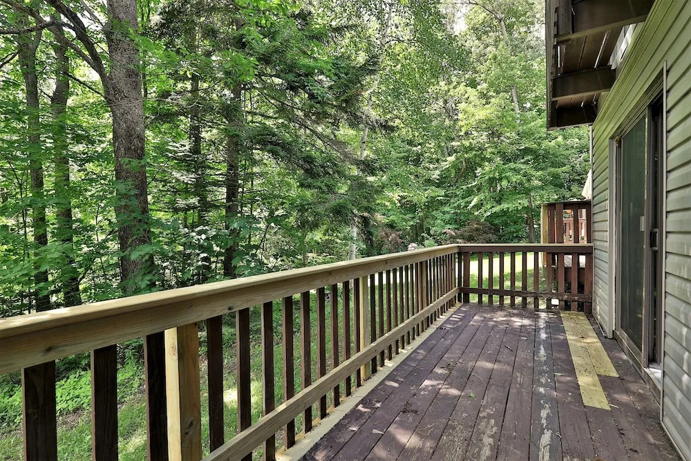 Hemlock Ridge 2b: Charming Two Floor Condo In The Heart Of Killington. Perfect! 3 Bedroom Condo