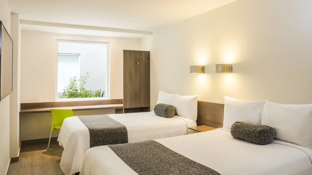 Superior Quadruple room