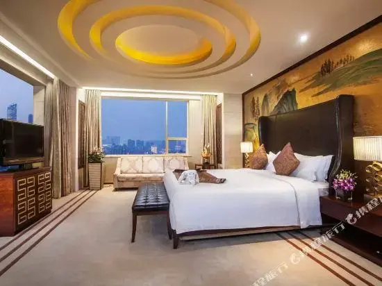 Presidential Quadruple Suite