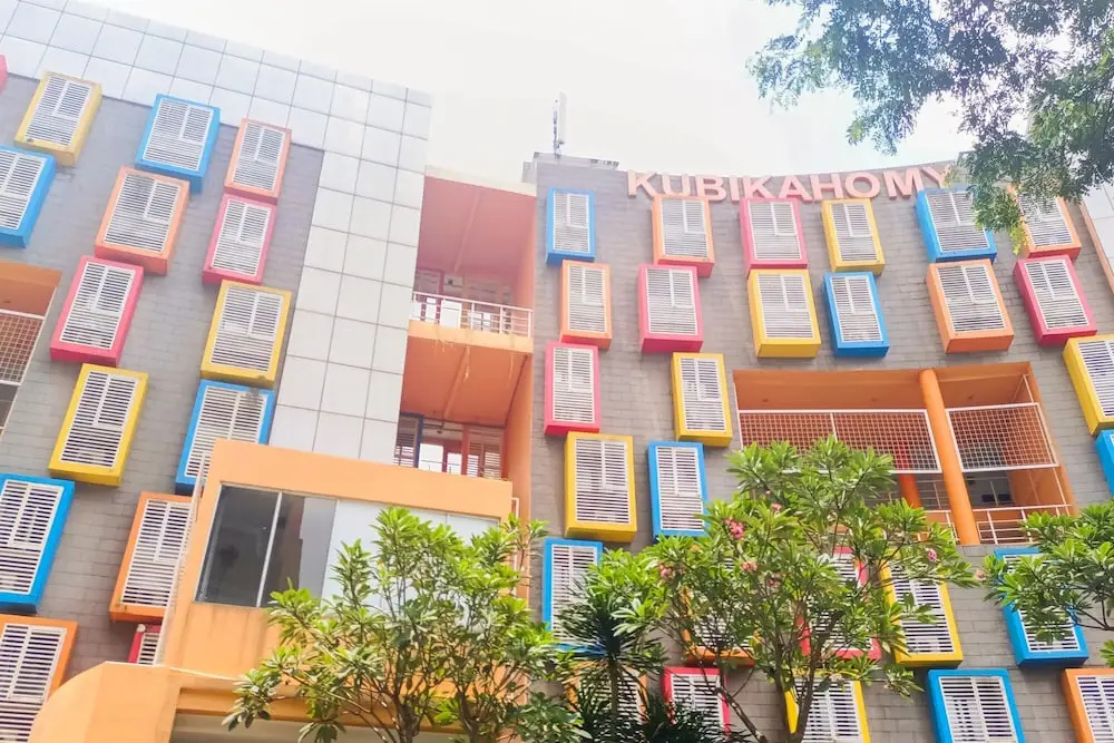 Good Deal And Cozy Studio At Kubikahomy Apartment