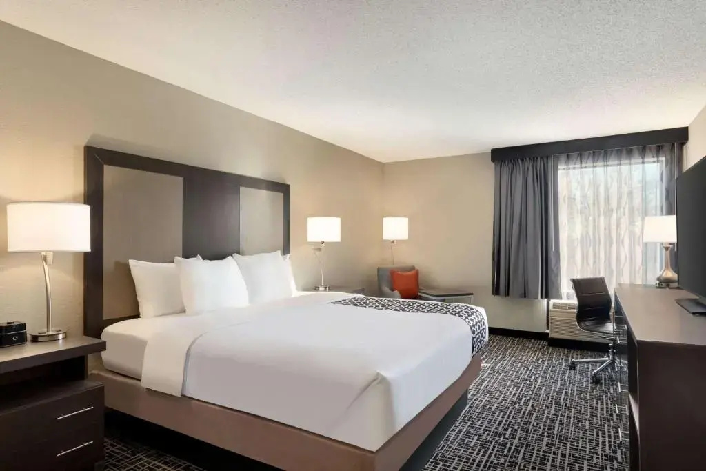 La Quinta Inn & Suites by Wyndham St Louis Route 66 - Chambres