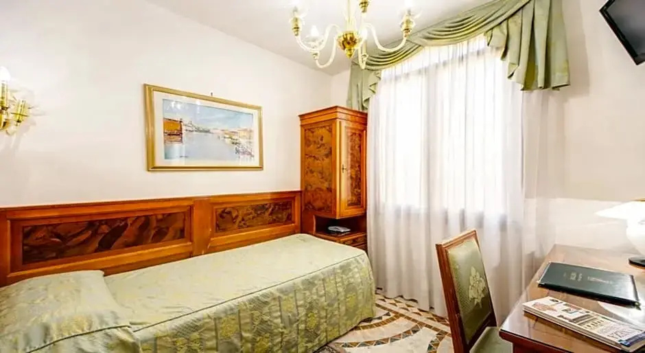 Antica Casa Carettoni - Chambres