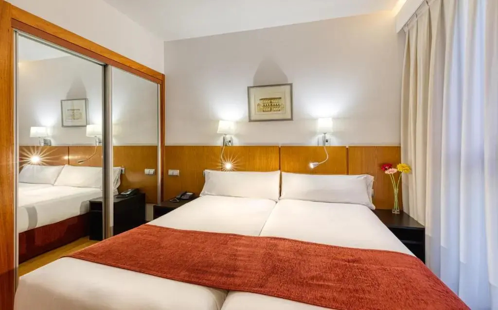 Senator Granada Hotel - Chambres