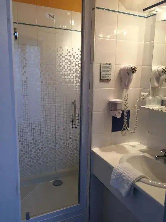 Hôtel Azur Reims - Chambres