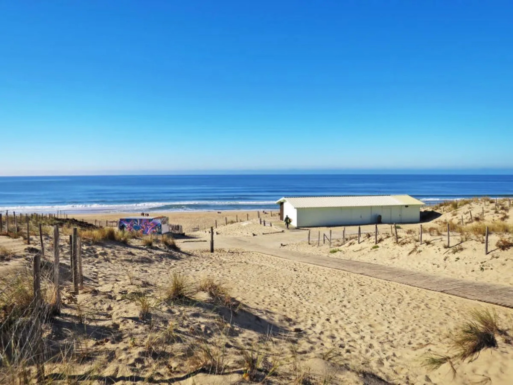 Beach & Waterfront