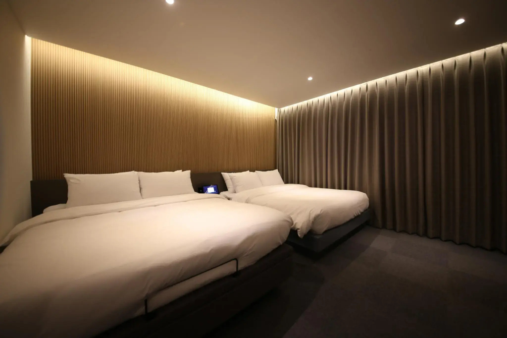 Double Suite (twin beds)