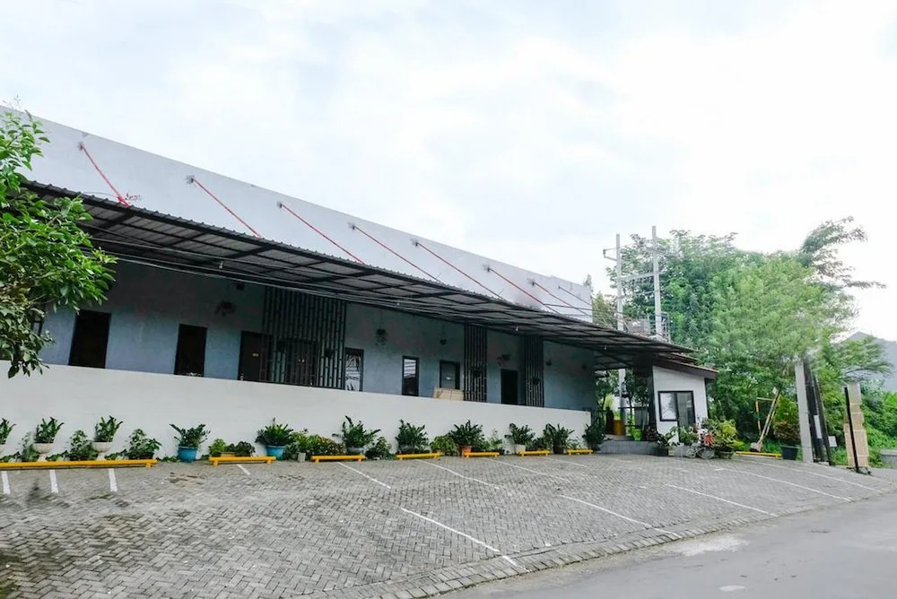 Double D9 Guesthouse by Oyo Rooms
