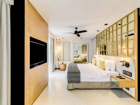 Azaya Beach Resort