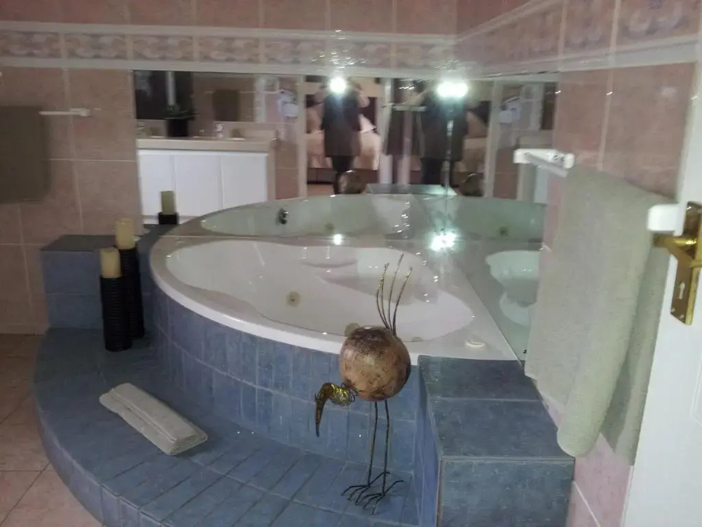 Luxury Suite