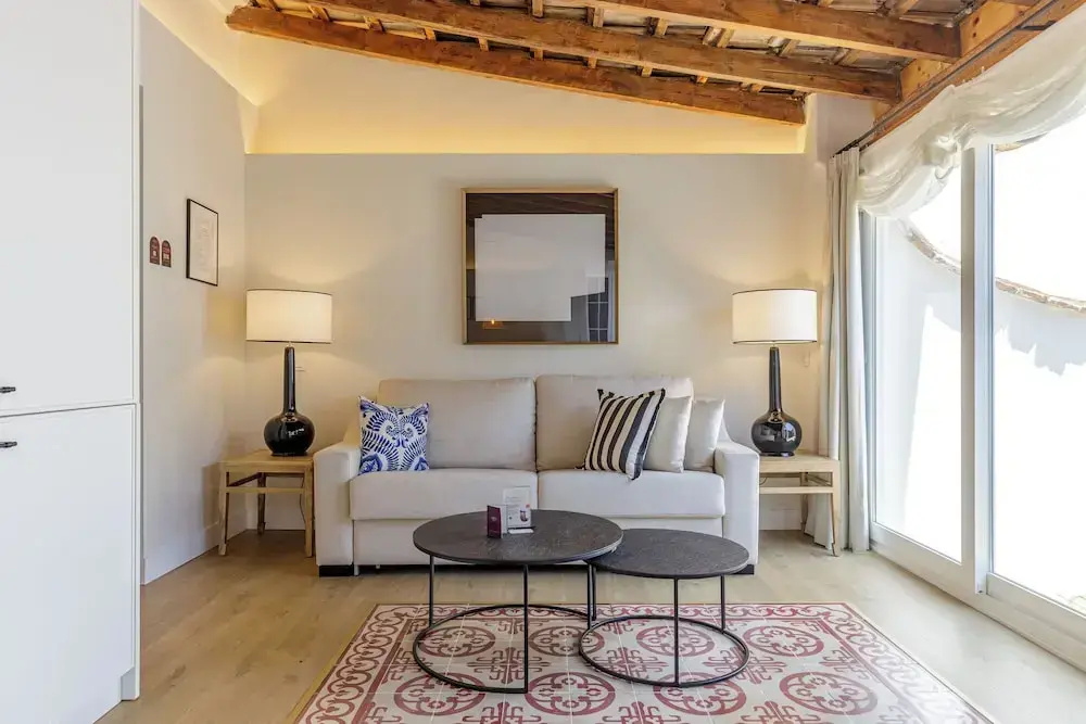 Premier Apartment