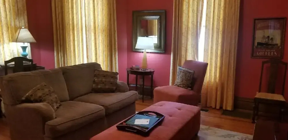 Downtown Guest Quarters Hotel — фото 3