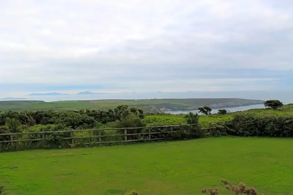 Sea and Mountain View Luxury Glamping Pods Heated