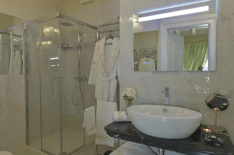 Comfort Double room (full double bed)