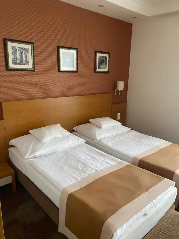 City Hotel Miskolc - Chambres