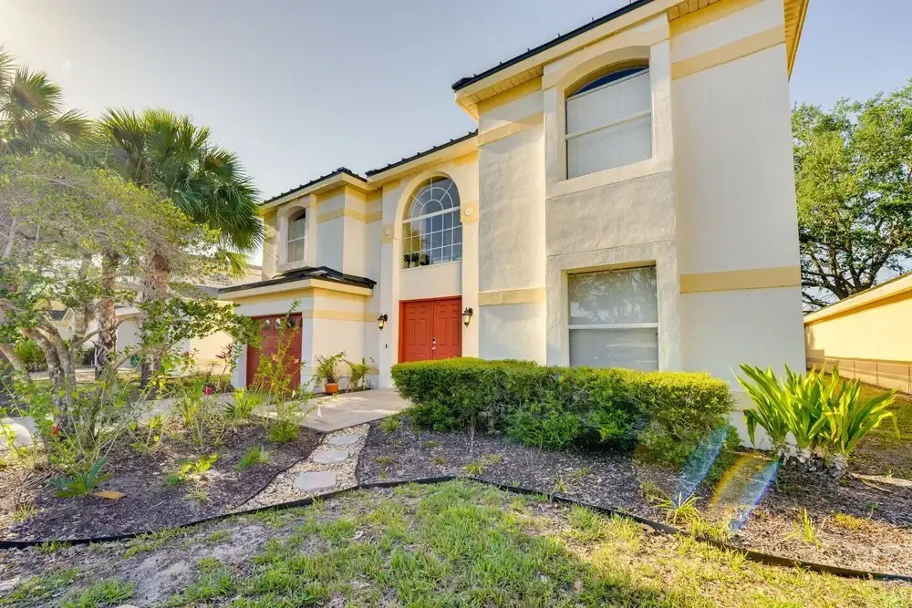6 Mi to Disney: Group-friendly Kissimmee Retreat!