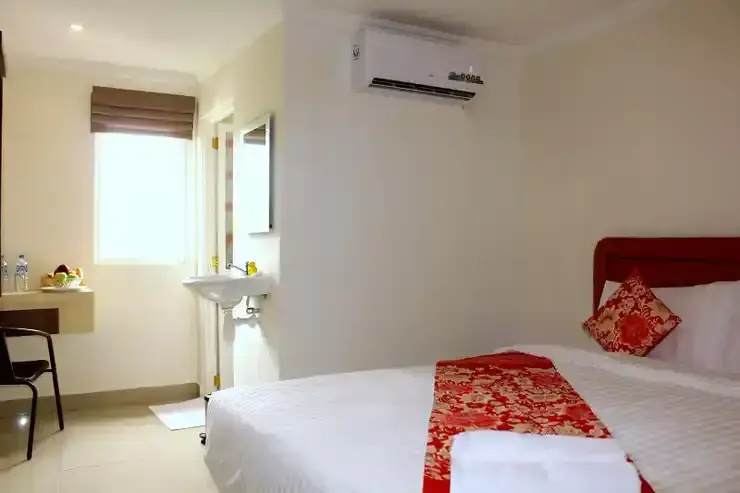 Deluxe Double room (full double bed)