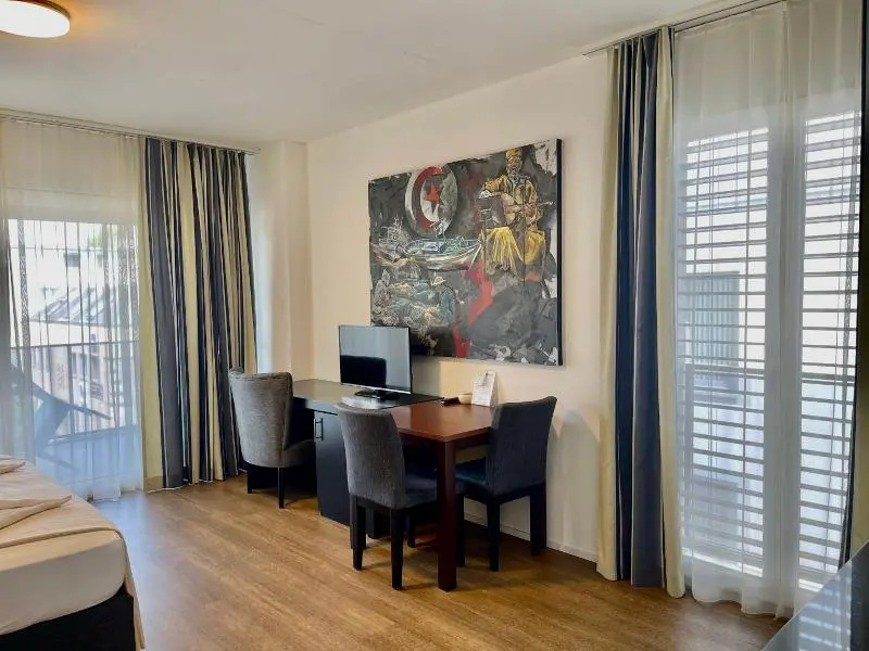 Hotel Swiss Bellevue — 3