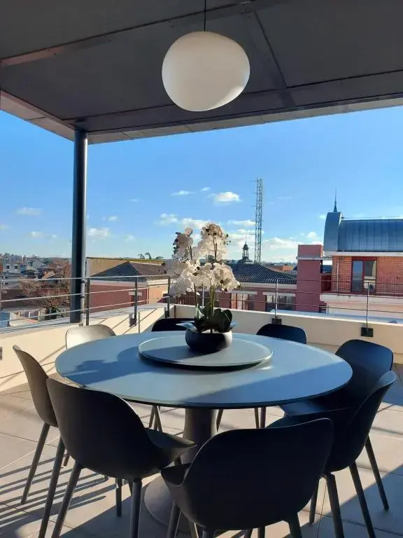 Penthouse Saint Edward