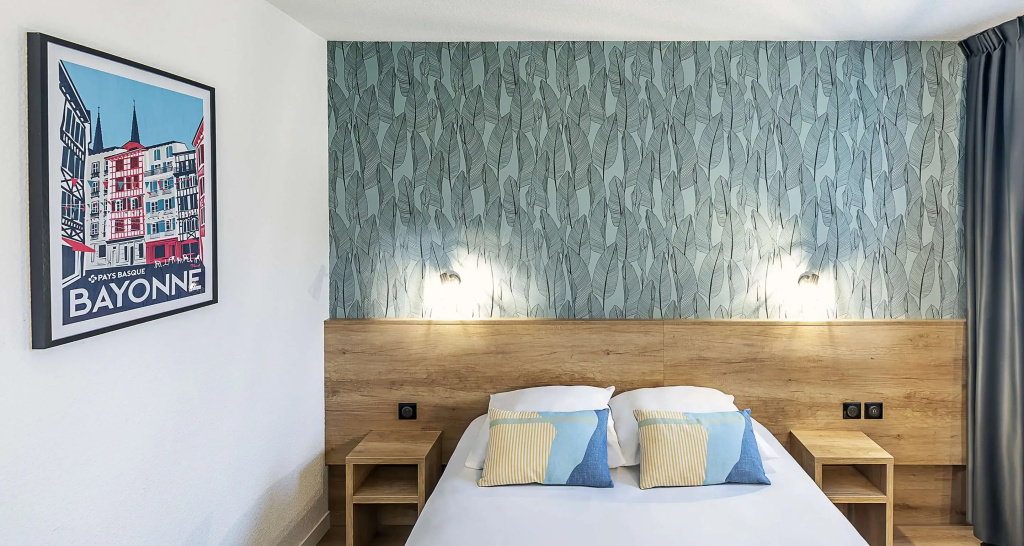 Standard Double room (full double bed)