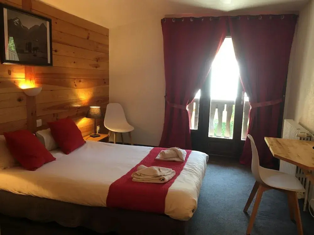 Voir la photo 2 — Hôtel de la Valentin