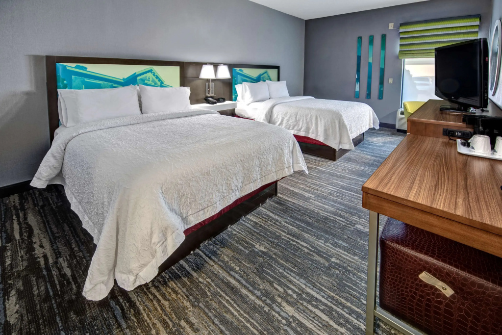 Hampton Inn Batesville - фото 2