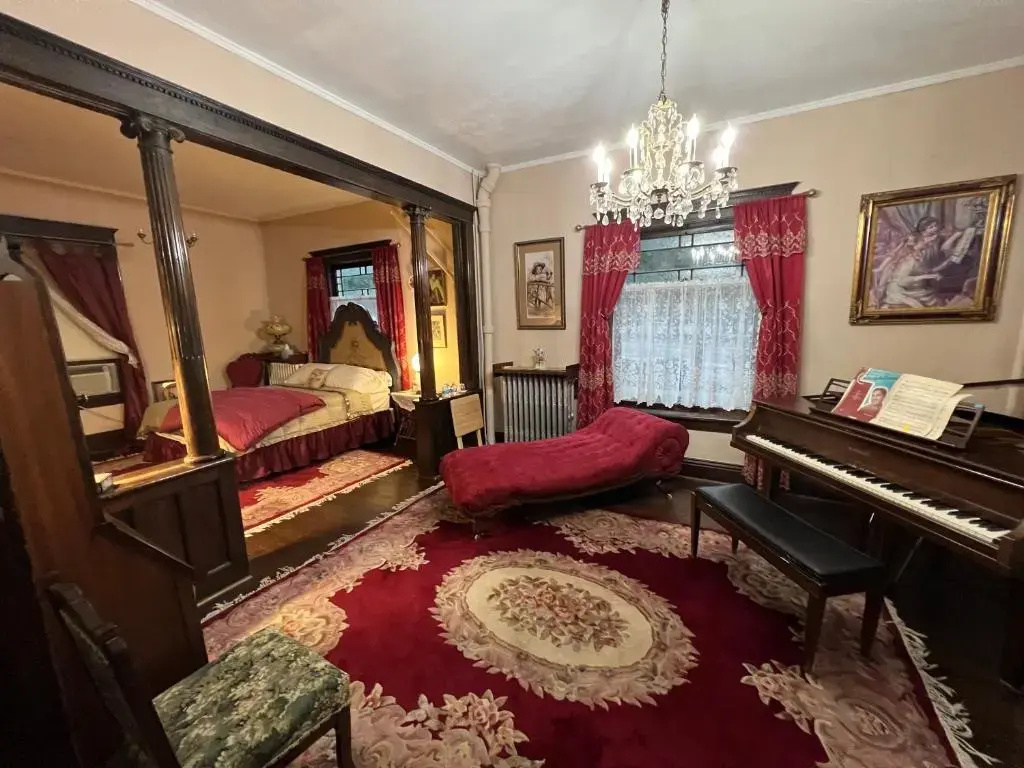 Deluxe Quadruple room