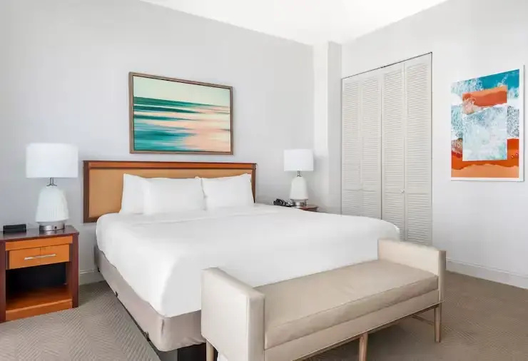 1 Bedroom Suite with balcony and with partial ocean view