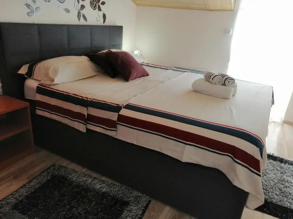 2 Bedrooms Apartment with balcony
