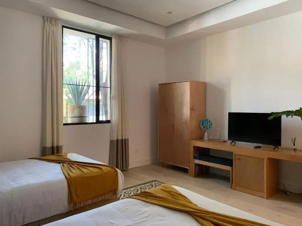 Deluxe Quadruple room