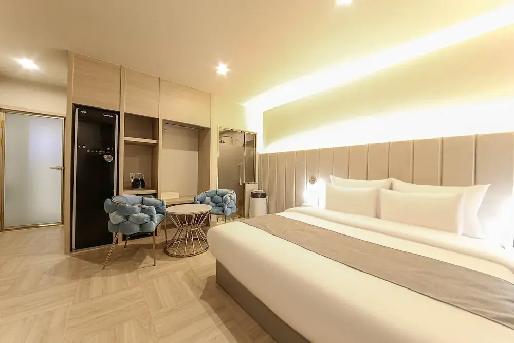 Brown Dot Hotel Sasang Renecite - Chambres