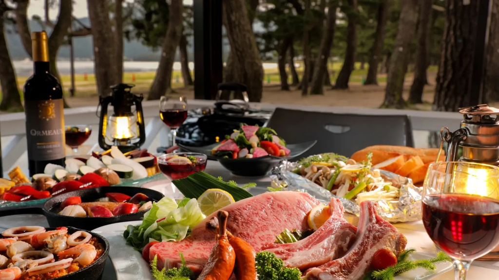 Food & Beverage