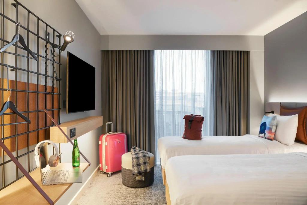 Standard Double room with city view (twin beds)