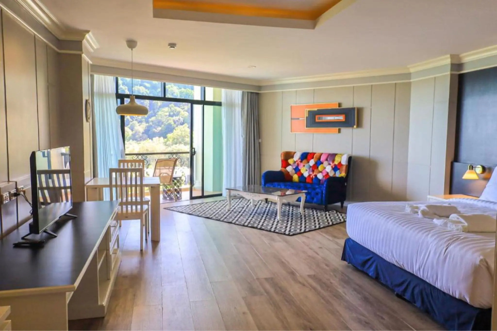 Deluxe room with sea view